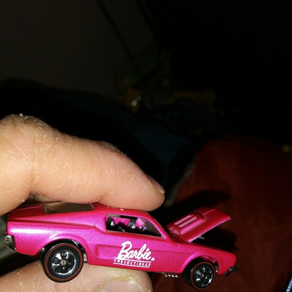 To hot wheel employee customs - Picture 5 of 8